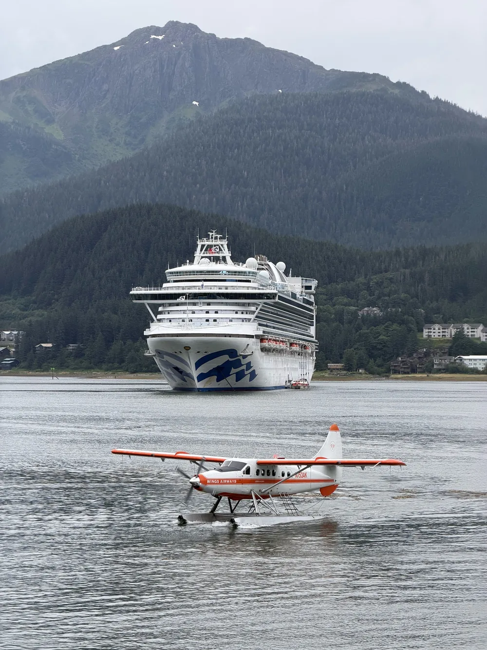 Vista aérea de Juneau durante o sobrevoo de hidroavião